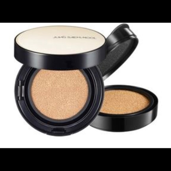 JUNG SAEM MOOL - Longwear Cushion Set at YesStyle! - Picture 1 of 4